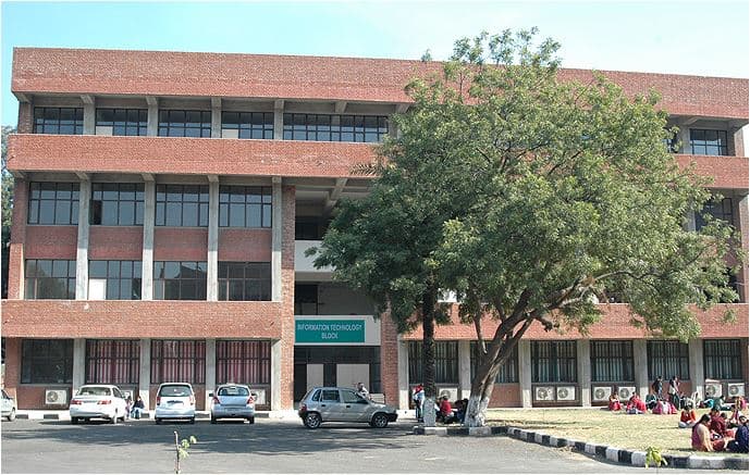 PG Government College for Girls Chandigarh Academic Building photo 2